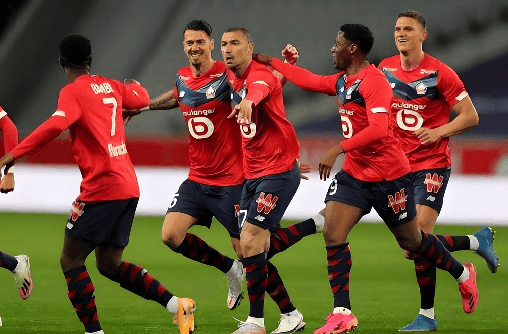 里尔客场逆转,成功击败对手取得胜利 里尔客场逆转,成功击败对手取得胜利