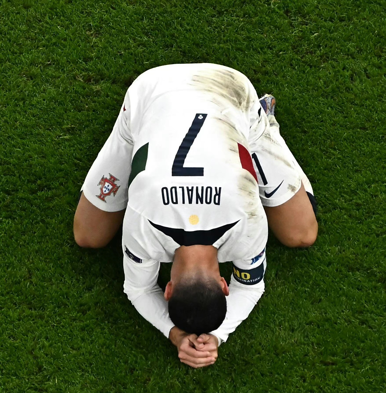 包含葡萄牙球员受伤,尤文图斯遭遇挫折备战下场比赛的词条 包含葡萄牙球员受伤,尤文图斯遭遇挫折备战下场比赛的词条