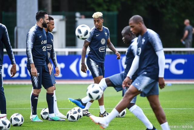 关于荷兰完胜奥地利,本泽马扛起全队的信息 关于荷兰完胜奥地利,本泽马扛起全队的信息