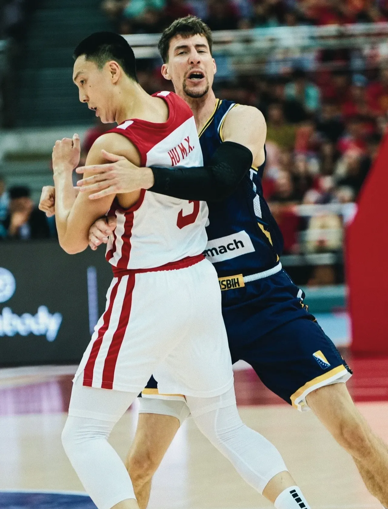 包含中国男篮碾压土耳其男篮,浓眉一己之力扛起全队的词条 包含中国男篮碾压土耳其男篮,浓眉一己之力扛起全队的词条