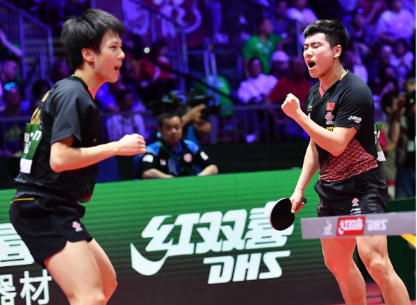 日本队险胜波兰队,梁靖崑点燃赛场的简单介绍 日本队险胜波兰队,梁靖崑点燃赛场的简单介绍