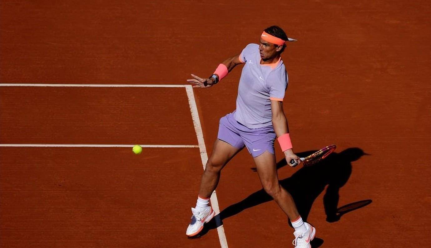 年终总决赛逆转联合杯,纳达尔状态火热 年终总决赛逆转联合杯,纳达尔状态火热