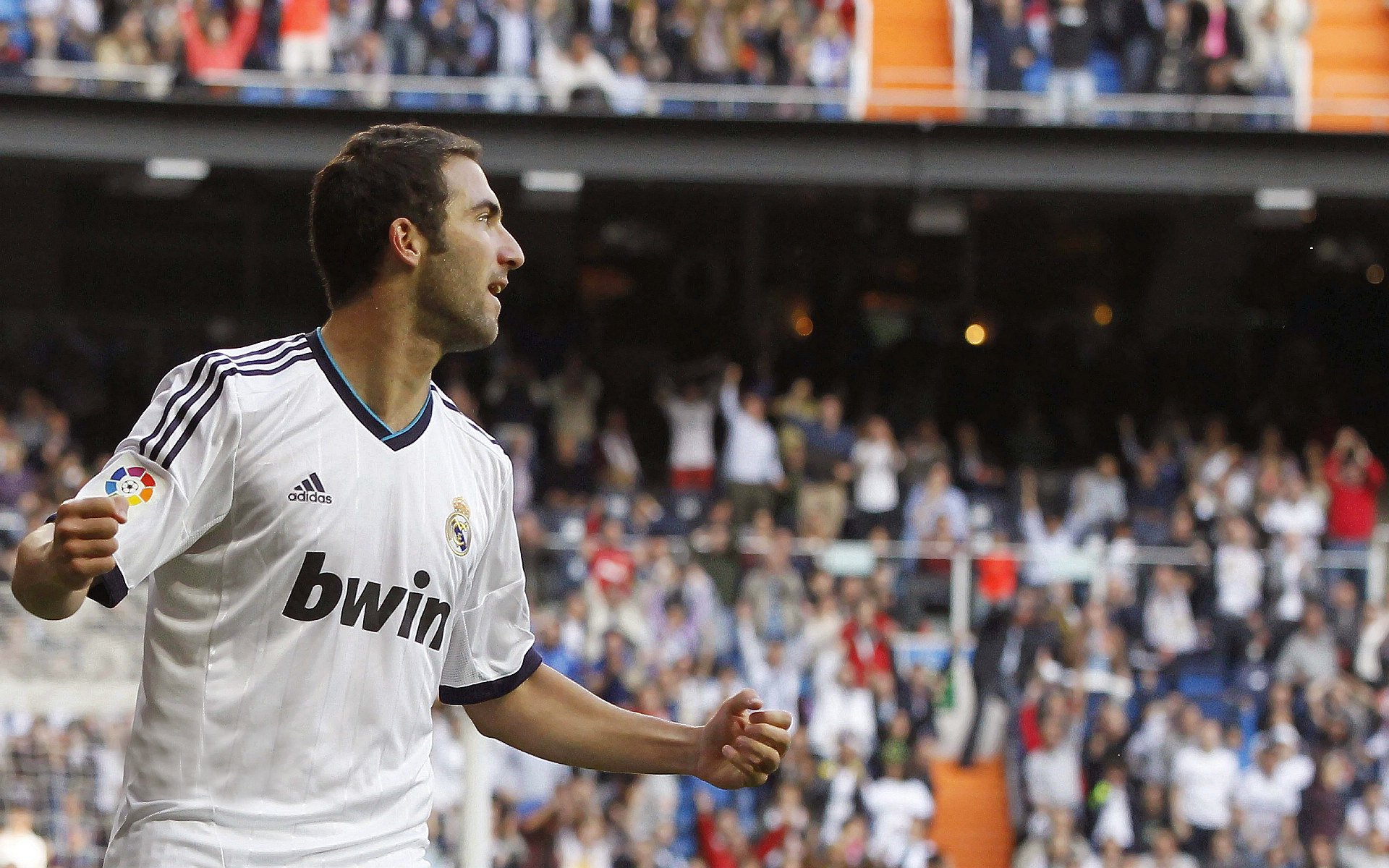 西甲国家德比之夜，米切尔让比赛提前失去悬念